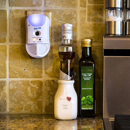 Pest Repeller Ultimate AT being used in a clean kitchen pantry