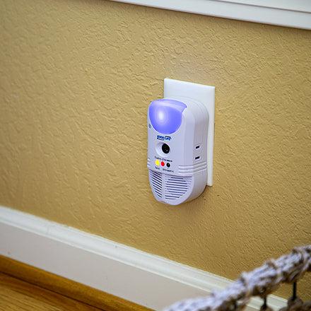 Pest Repeller Ultimate AT – indoor 5-in-1 electronic device to repel mice, rats, roaches, scorpions, and other household pests